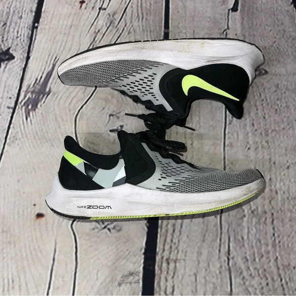 Nike zoom winflo running shoes mens size 7.5 - Picture 1 of 4